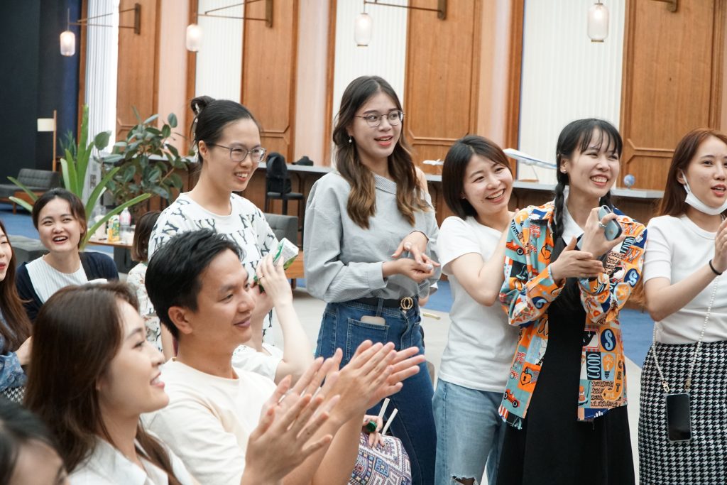 Thành viên VPJ hào hứng lắng nghe chia sẻ từ các thành viên